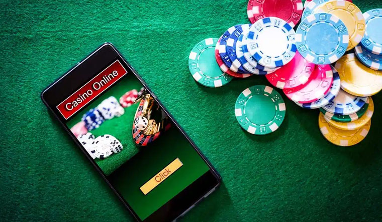 Online casinos are already offering lots of benefits to gamblers, and their variety is really huge that it is becoming harder and harder to choose the perfect one between them all.